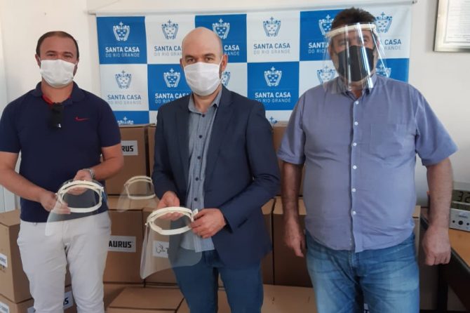 Santa Casa recebe doação de 600 máscaras protetoras faciais modelo “Face Shield”
